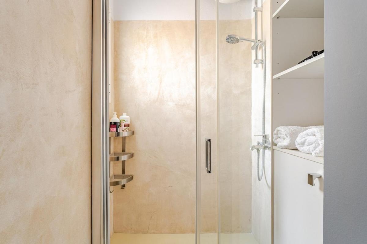 Lovely Apt W/Heated Jacuzzi &Full Acropolis View 아테네 외부 사진